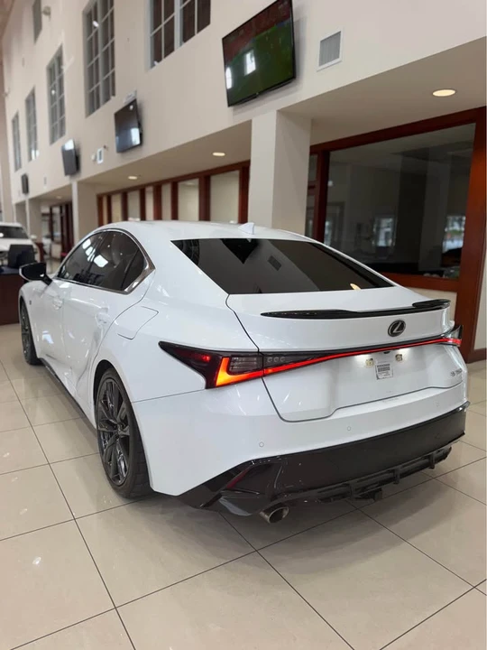 2023 Lexus IS 3rd Gen - Image 4 of 9