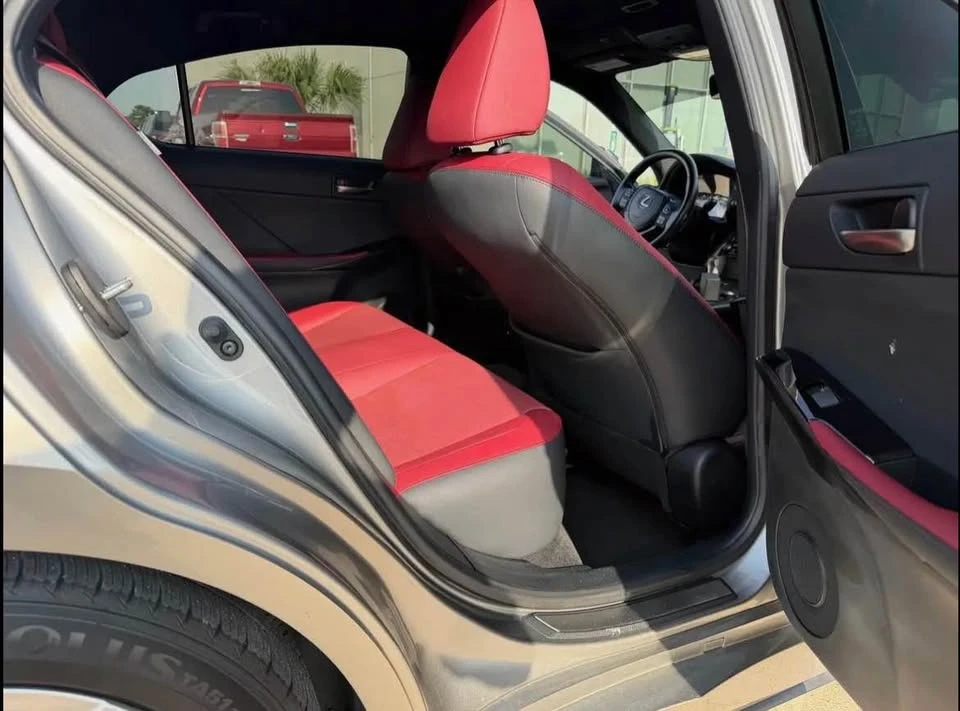 2023 Lexus IS 3rd Gen - Image 7 of 9