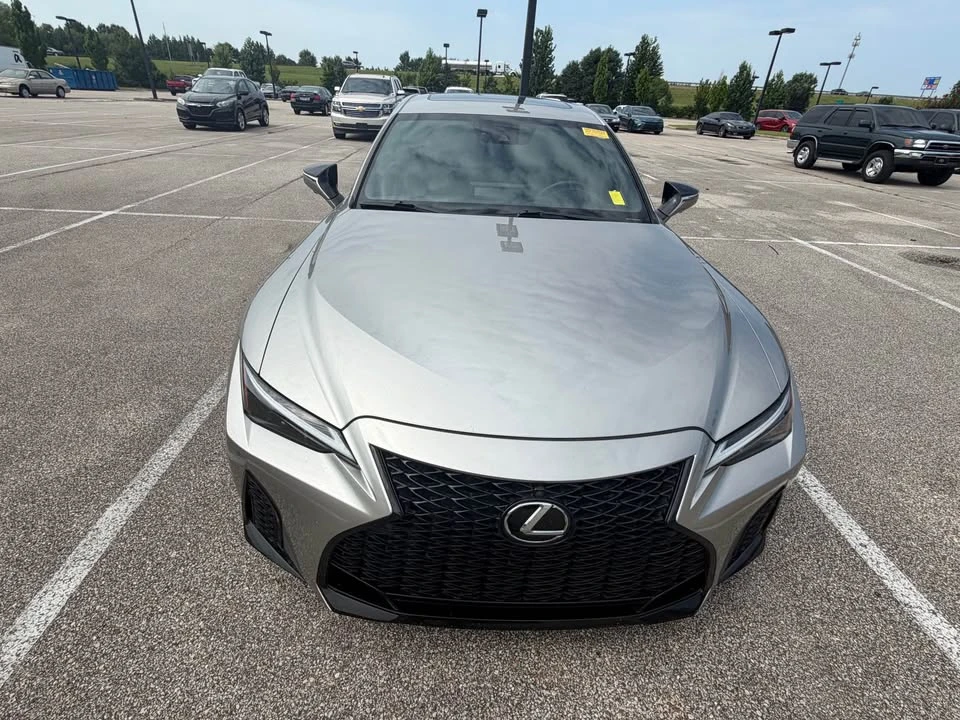2023 Lexus IS 3rd Gen - Image 2 of 8