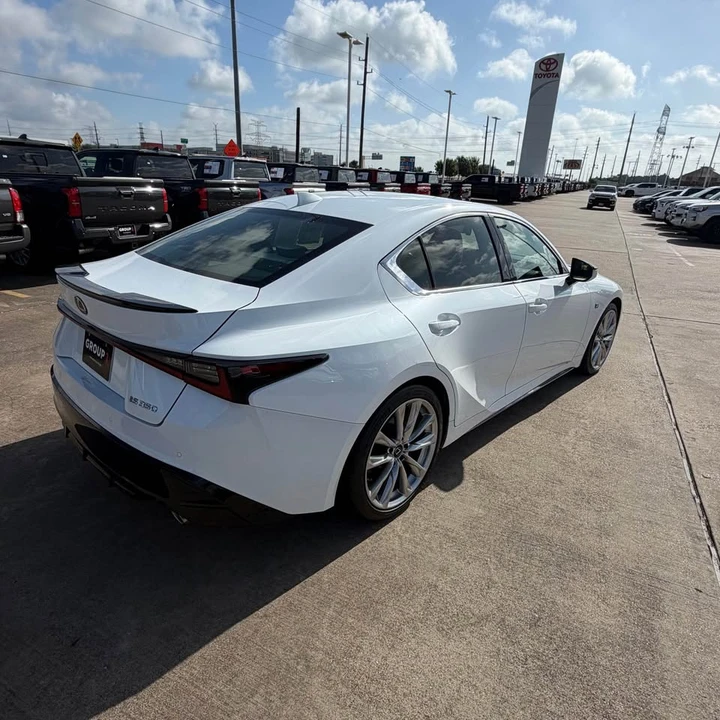 2023 Lexus IS 3rd Gen - Image 4 of 15