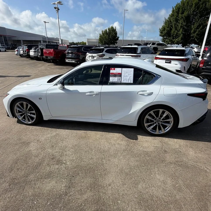 2023 Lexus IS 3rd Gen - Image 8 of 15