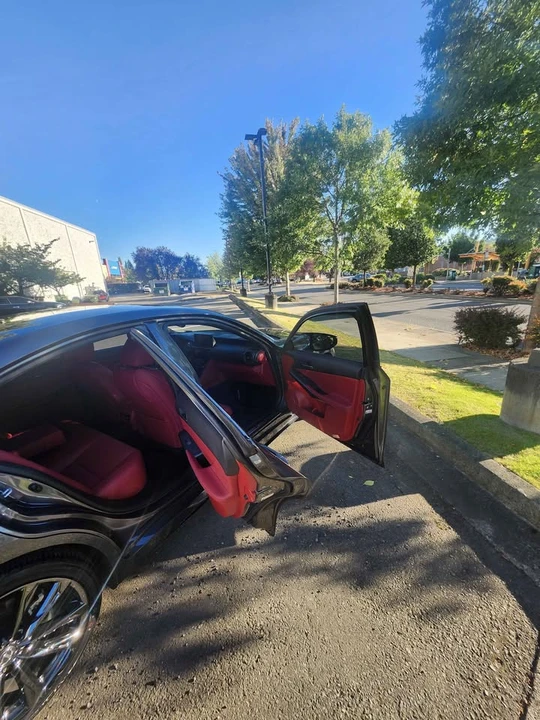 2023 Lexus IS 3rd Gen - Image 5 of 10