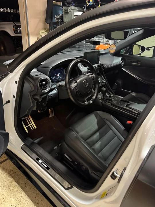 2023 Lexus IS 3rd Gen - Image 9 of 14