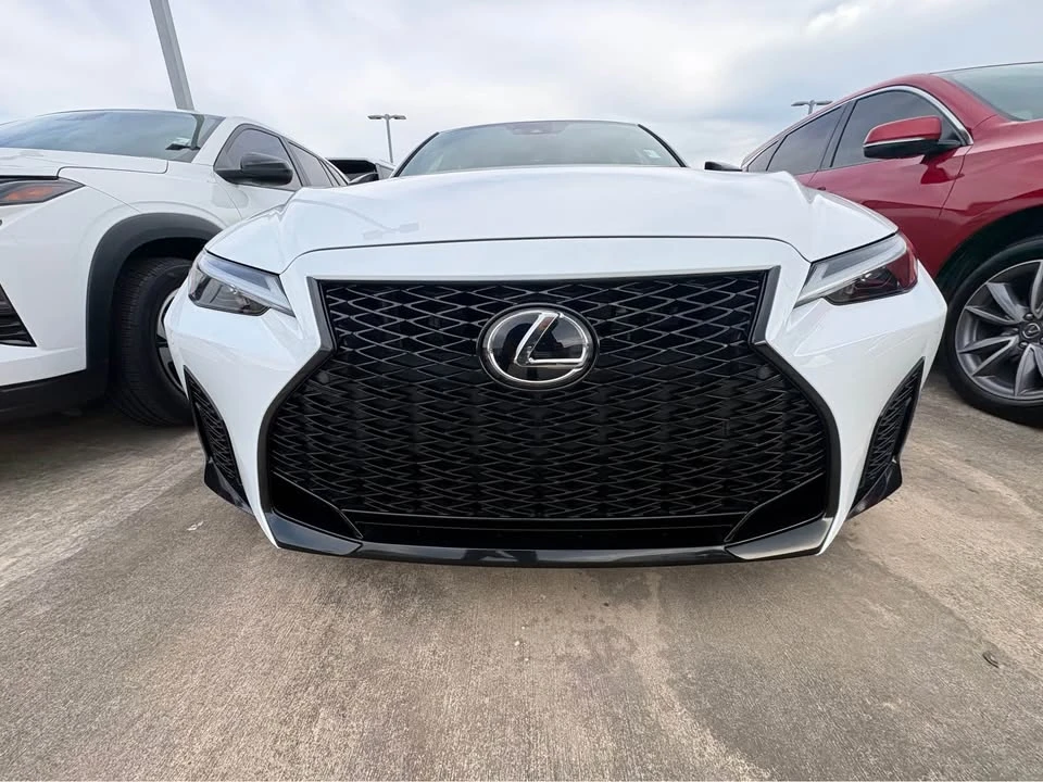 2023 Lexus IS 3rd Gen - Image 8 of 13