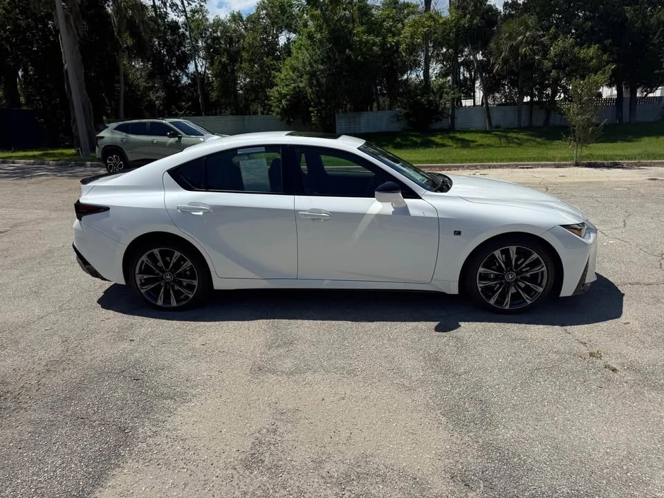 2023 Lexus IS 3rd Gen - Image 4 of 7