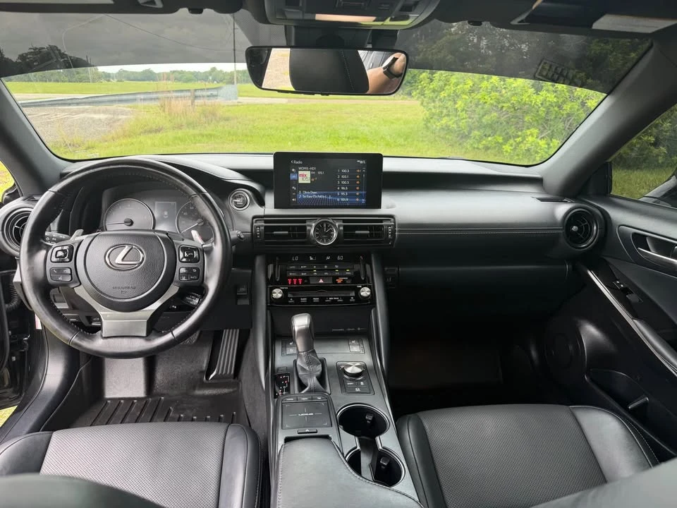 2023 Lexus IS 3rd Gen - Image 7 of 13