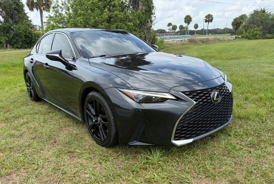 2023 Lexus IS 3rd Gen - Image 2 of 13