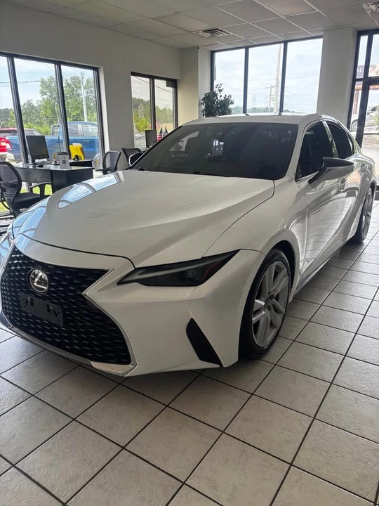 2023 Lexus IS 3rd Gen - Image 2 of 5