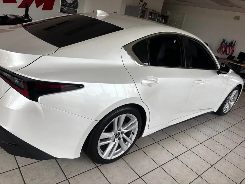 2023 Lexus IS 3rd Gen - Image 4 of 5