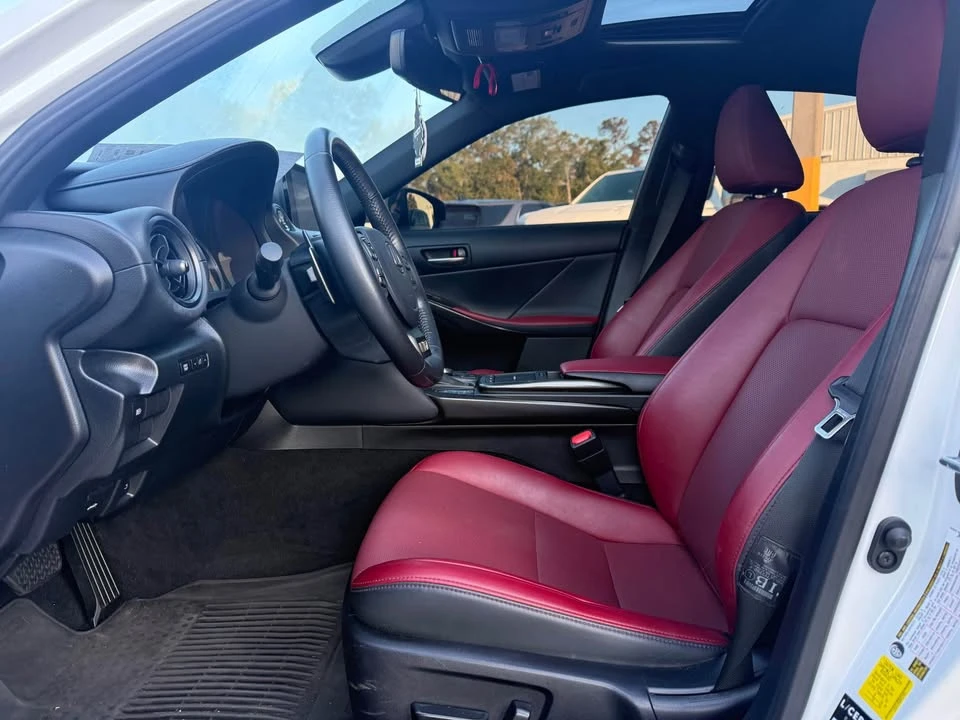 2023 Lexus IS 3rd Gen - Image 5 of 11
