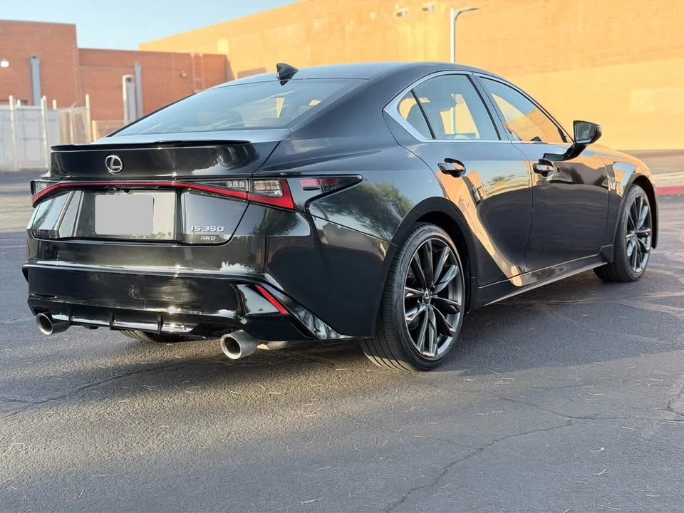 2023 Lexus IS 3rd Gen - Image 10 of 20
