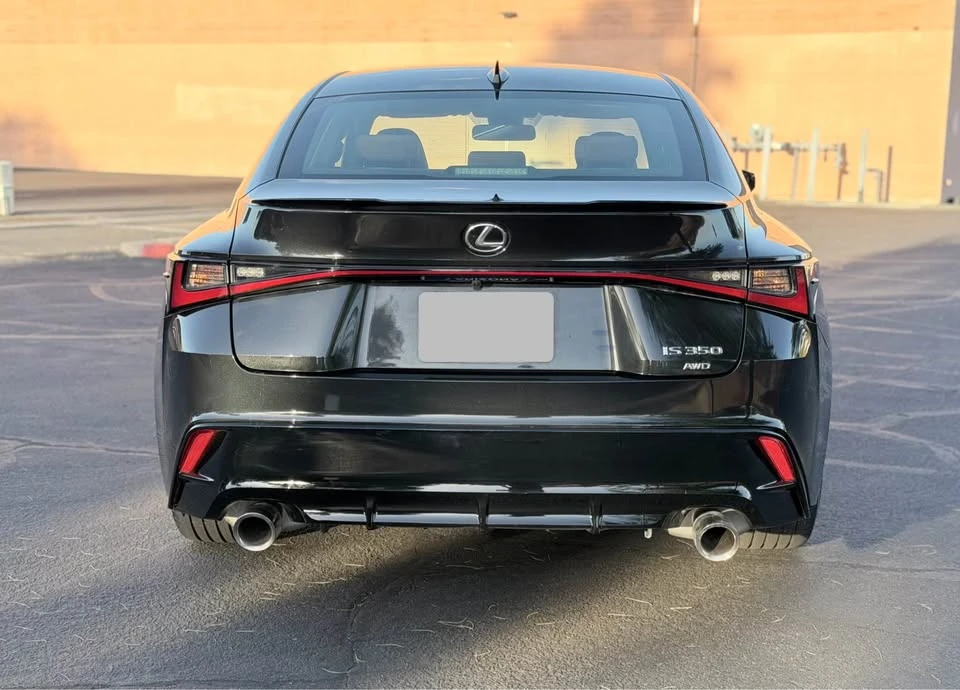 2023 Lexus IS 3rd Gen - Image 8 of 20