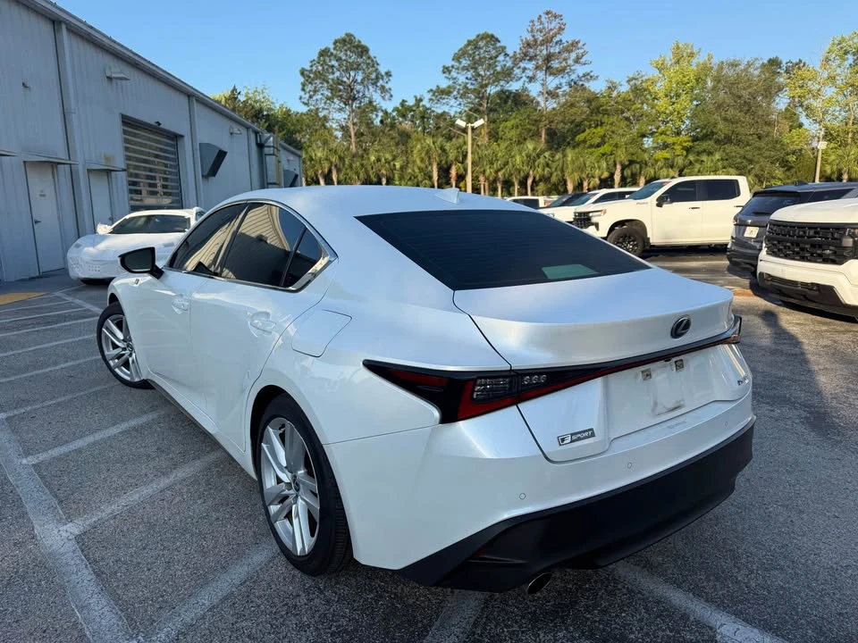 2023 Lexus IS 3rd Gen - Image 7 of 11
