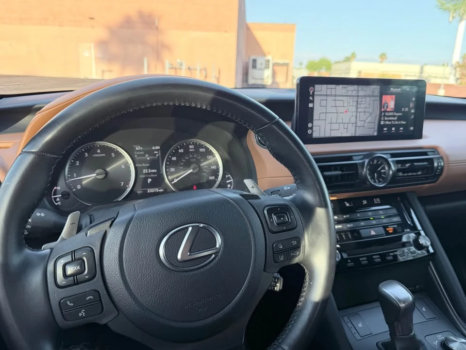 2023 Lexus IS 3rd Gen - Image 18 of 20