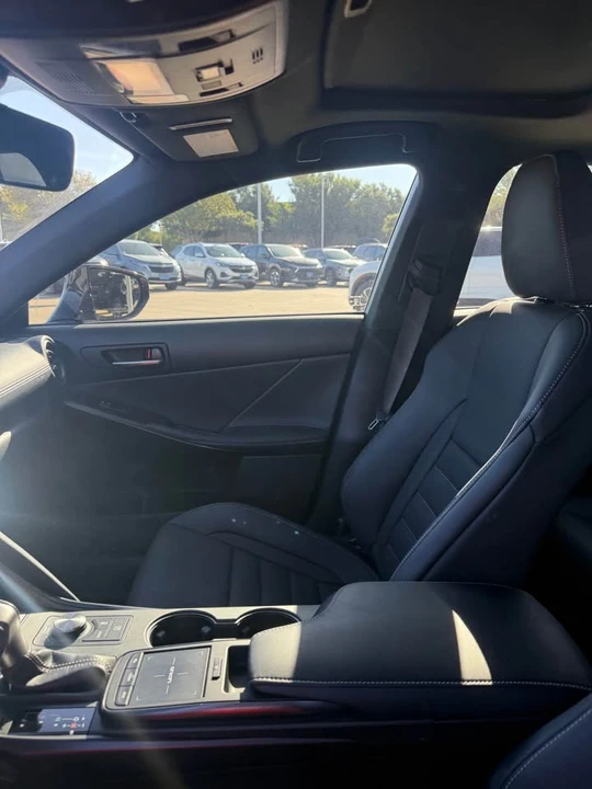 2023 Lexus IS 3rd Gen - Image 6 of 8