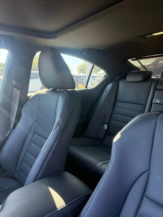 2023 Lexus IS 3rd Gen - Image 5 of 8