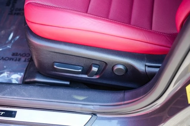 2023 Lexus IS 3rd Gen - Image 20 of 31
