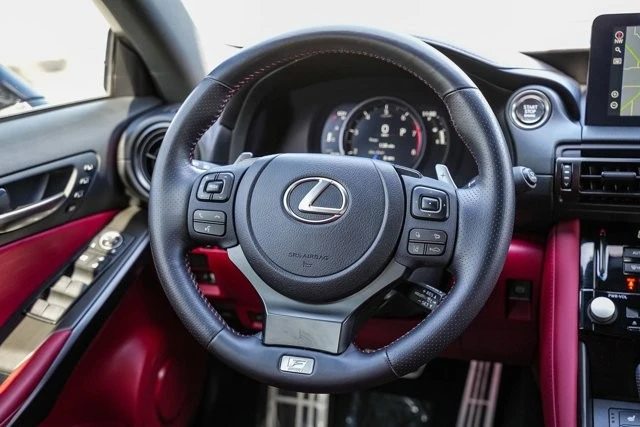 2023 Lexus IS 3rd Gen - Image 15 of 31