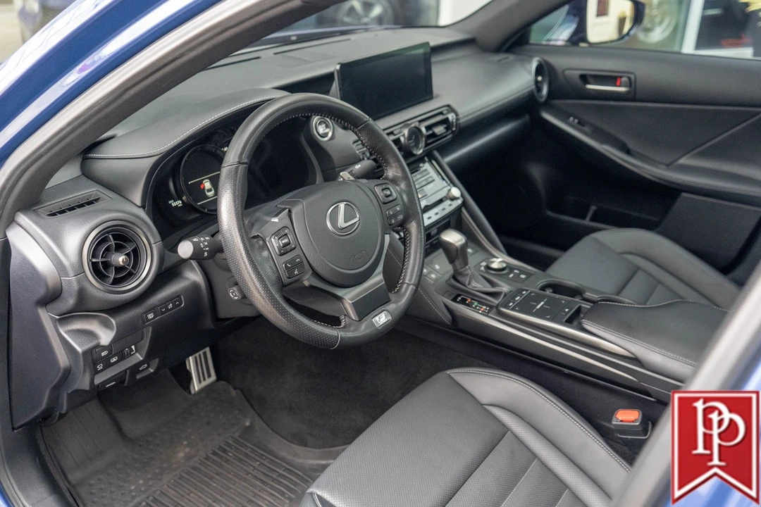 2023 Lexus IS 3rd Gen - Image 11 of 21