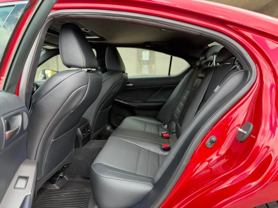 2023 Lexus IS 3rd Gen - Image 5 of 7