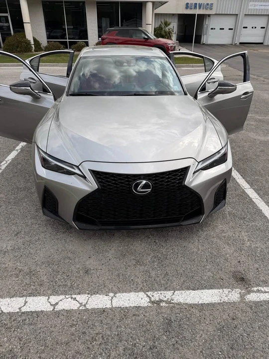 2023 Lexus IS 3rd Gen - Image 3 of 10