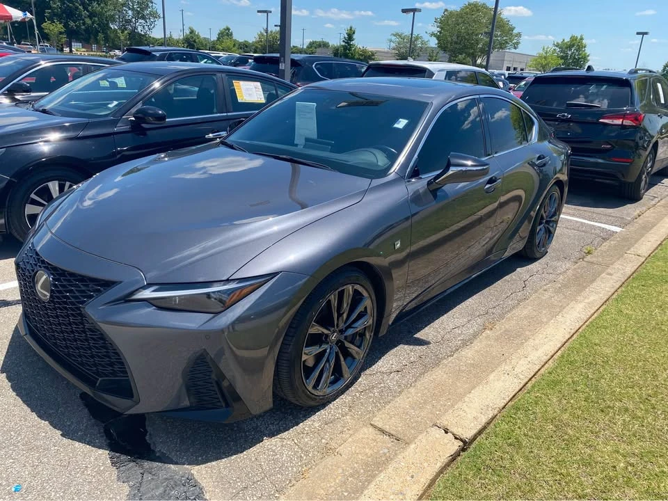 2023 Lexus IS 3rd Gen - Image 2 of 9