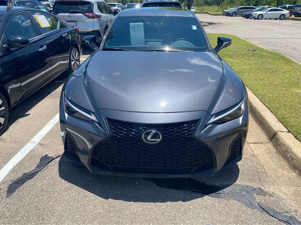 2023 Lexus IS 3rd Gen - Image 3 of 9