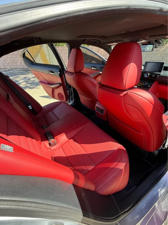 2023 Lexus IS 3rd Gen - Image 5 of 9