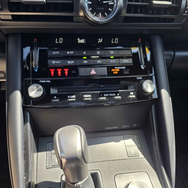 2023 Lexus IS 3rd Gen - Image 5 of 8