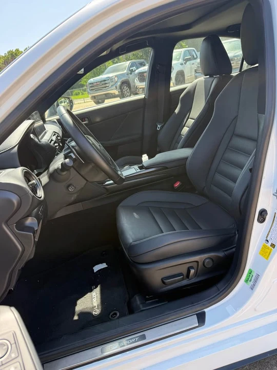 2023 Lexus IS 3rd Gen - Image 11 of 14