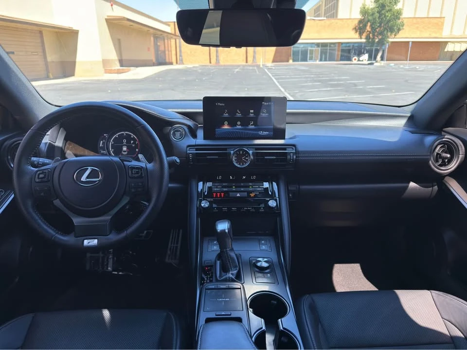 2023 Lexus IS 3rd Gen - Image 16 of 20