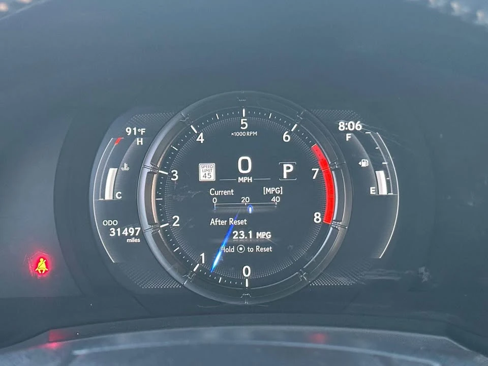 2023 Lexus IS 3rd Gen - Image 19 of 20