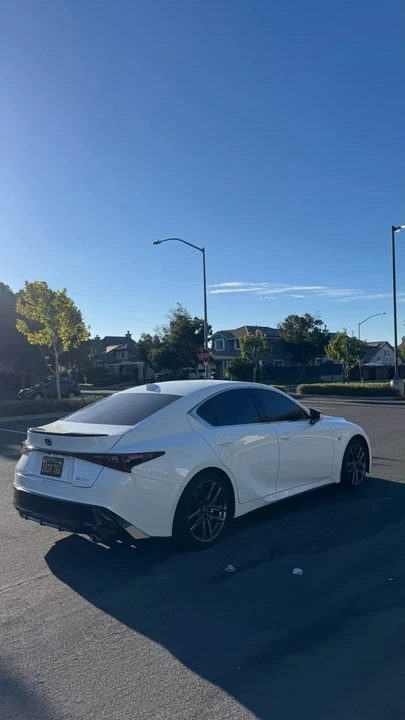2023 Lexus IS 3rd Gen - Image 4 of 10