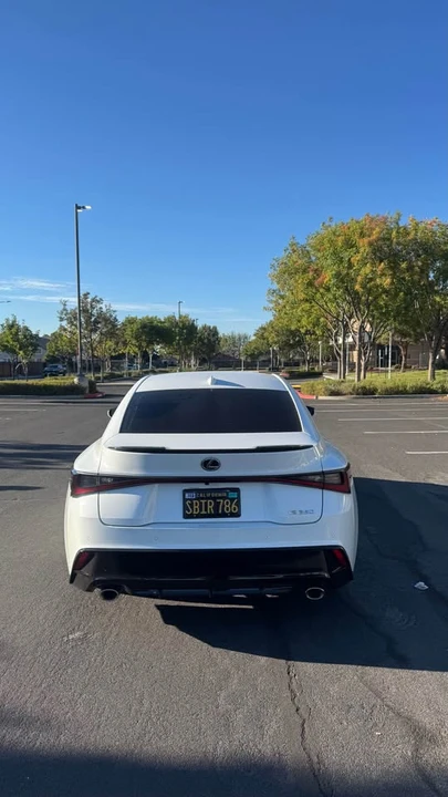 2023 Lexus IS 3rd Gen - Image 3 of 10