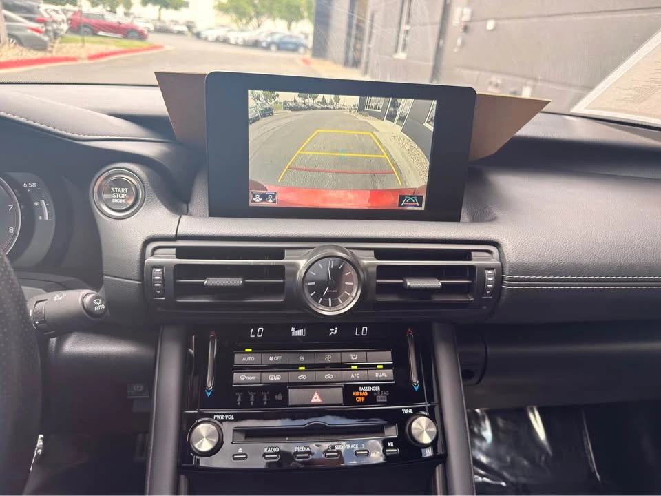 2023 Lexus IS 3rd Gen - Image 14 of 20