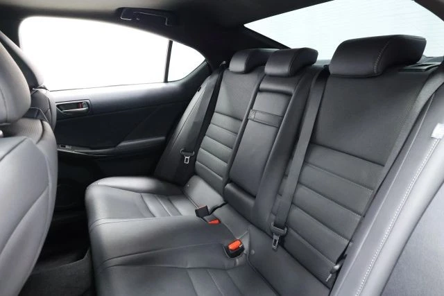 2023 Lexus IS 3rd Gen - Image 3 of 12