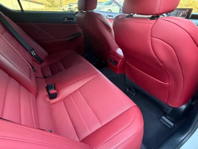 2023 Lexus IS 3rd Gen - Image 15 of 17