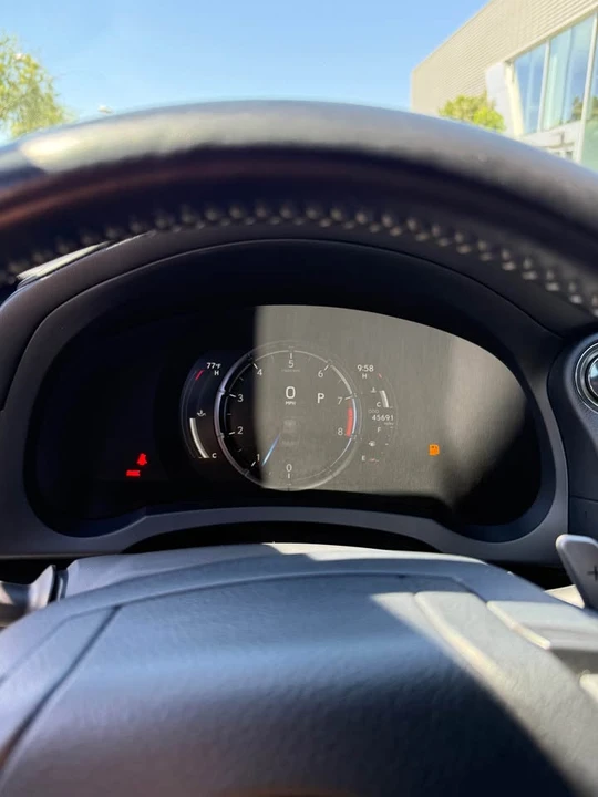 2023 Lexus IS 3rd Gen - Image 5 of 6