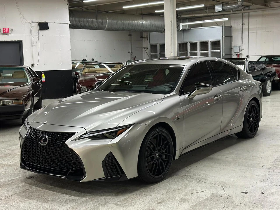 2023 Lexus IS 3rd Gen - Image 3 of 31