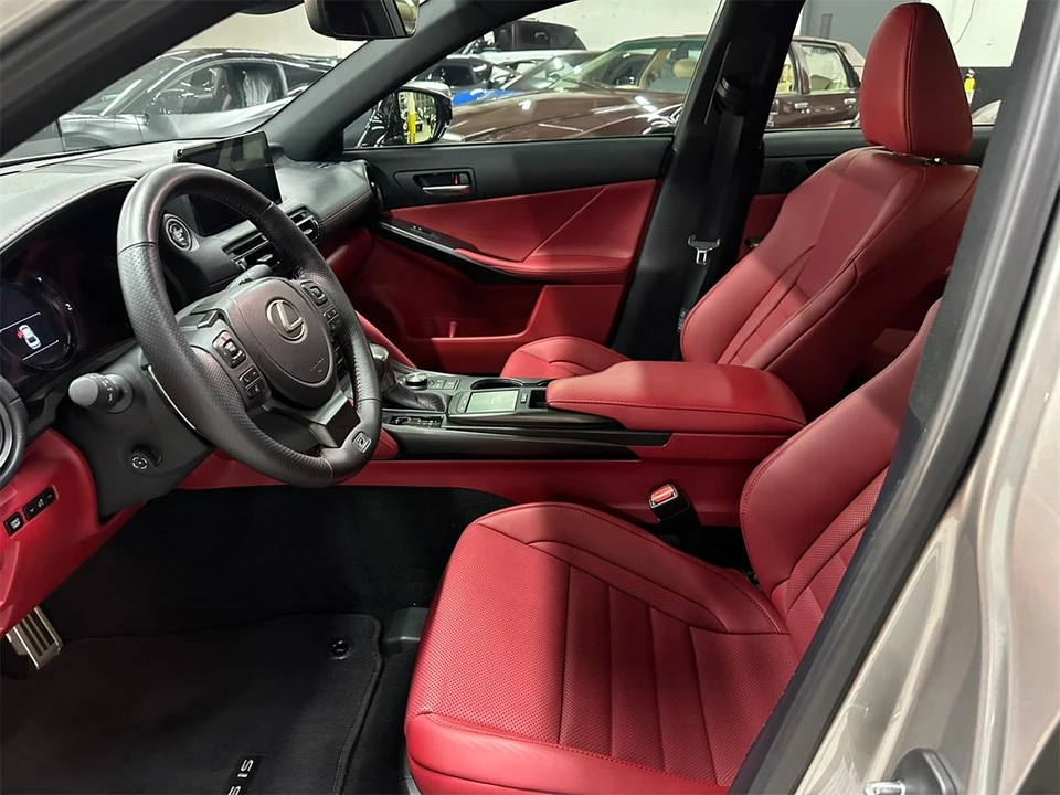 2023 Lexus IS 3rd Gen - Image 14 of 31