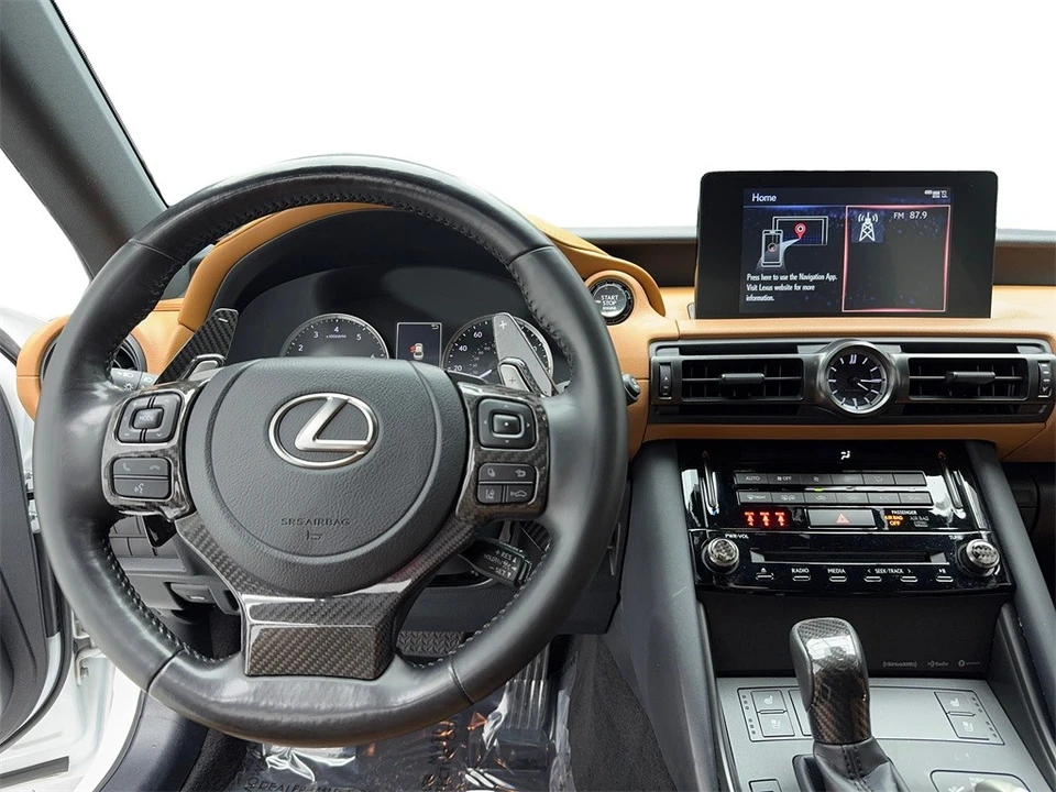 2023 Lexus IS 3rd Gen - Image 20 of 21