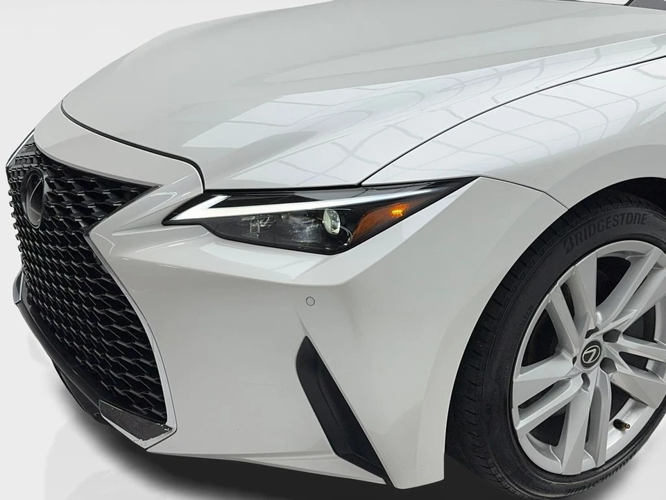 2023 Lexus IS 3rd Gen - Image 5 of 12