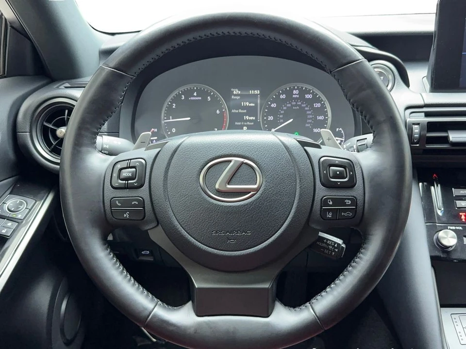 2023 Lexus IS 3rd Gen - Image 18 of 21