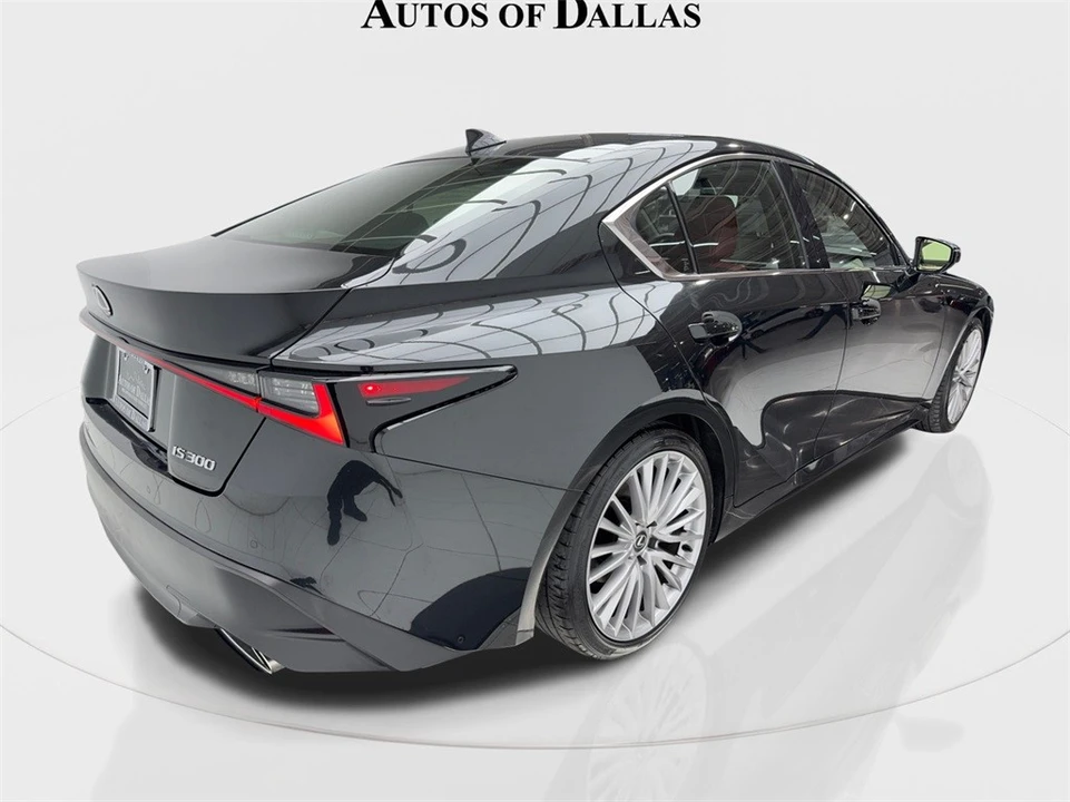 2023 Lexus IS 3rd Gen - Image 9 of 12