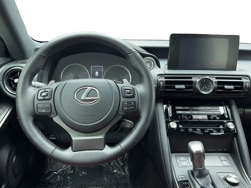 2023 Lexus IS 3rd Gen - Image 17 of 21