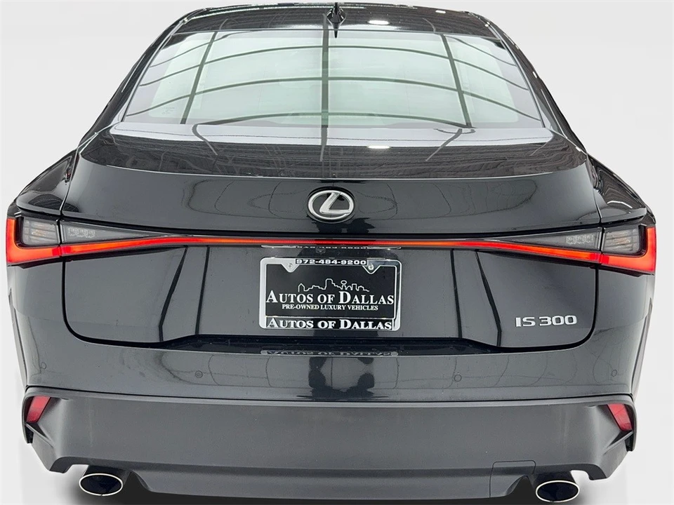 2023 Lexus IS 3rd Gen - Image 11 of 12