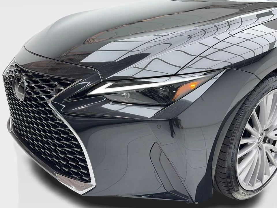2023 Lexus IS 3rd Gen - Image 5 of 21