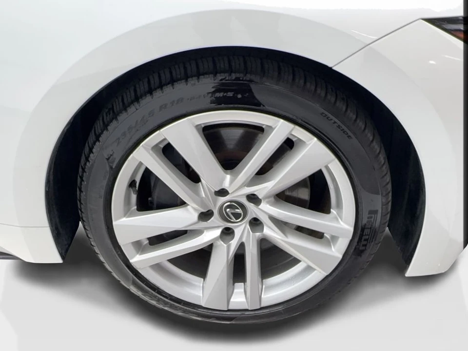 2023 Lexus IS 3rd Gen - Image 14 of 31