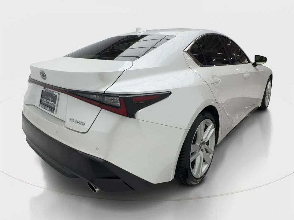 2023 Lexus IS 3rd Gen - Image 7 of 31