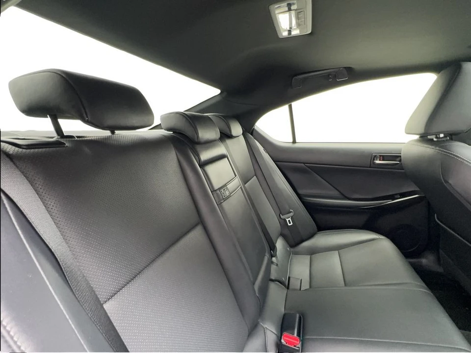 2023 Lexus IS 3rd Gen - Image 28 of 31